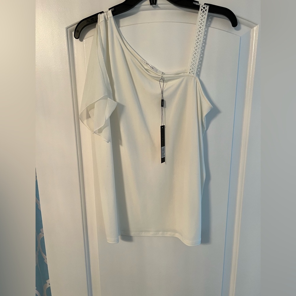 Tahari Josie Knit One Shoulder Top, size Small.  New with tags